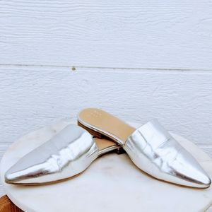 Trendy Sliver Mules by A New Day
